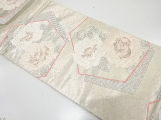 亀甲に薔薇模様織り出し　袋帯